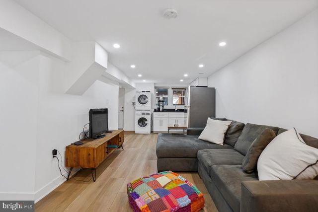 1351 NEWTON ST NW, Washington, DC 20010