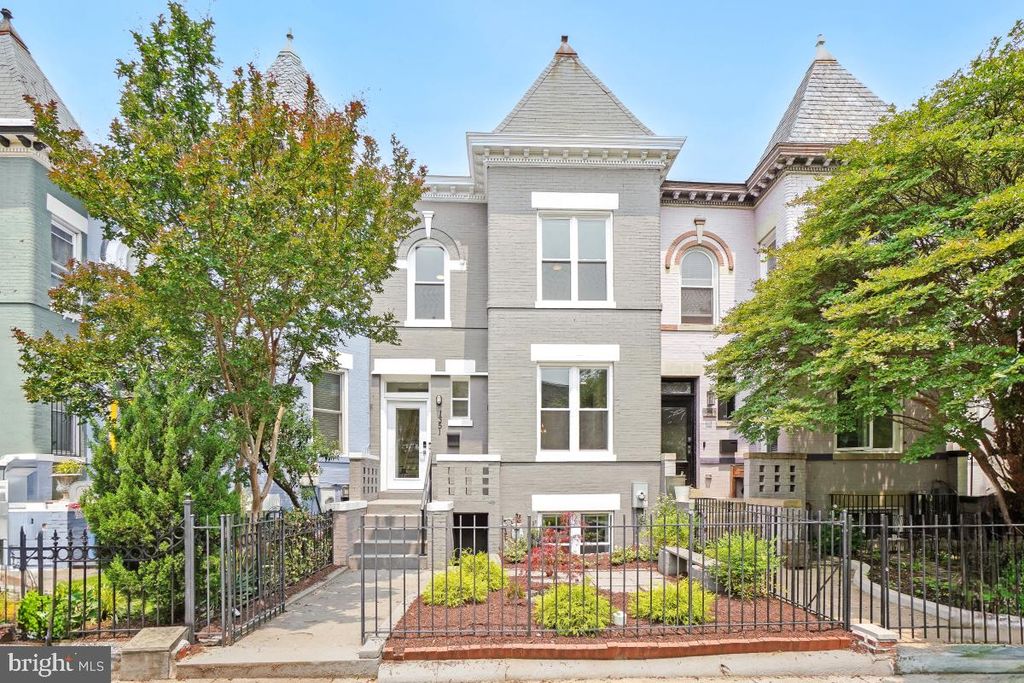 1351 NEWTON ST NW, Washington, DC 20010