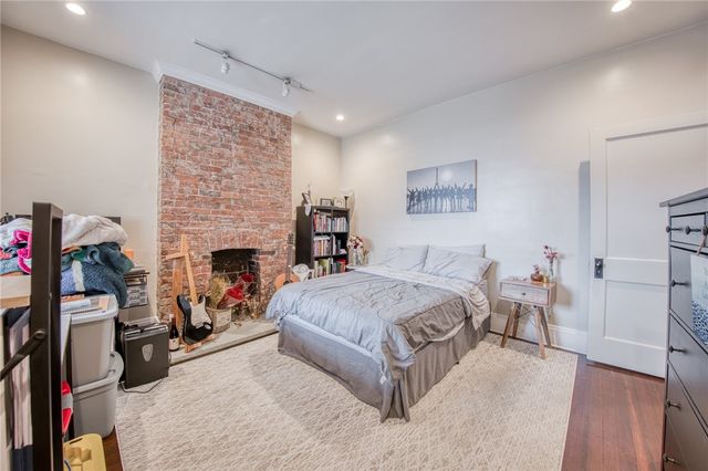 311 Fisk St, Lawrenceville, PA 15201