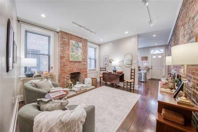 311 Fisk St, Lawrenceville, PA 15201