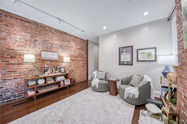 311 Fisk St, Lawrenceville, PA 15201