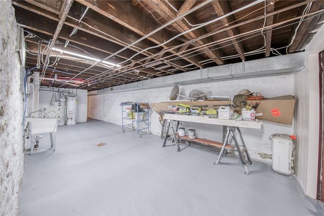 311 Fisk St, Lawrenceville, PA 15201