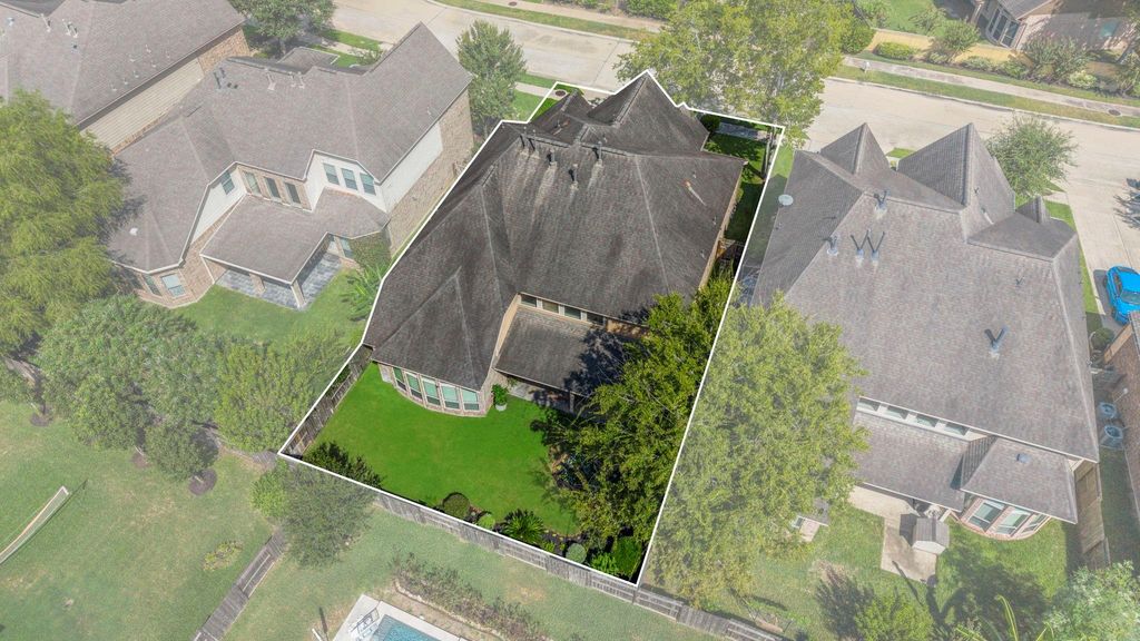 Image 46 of property listing at 70 Genova Way Lane, Missouri City, TX 77459