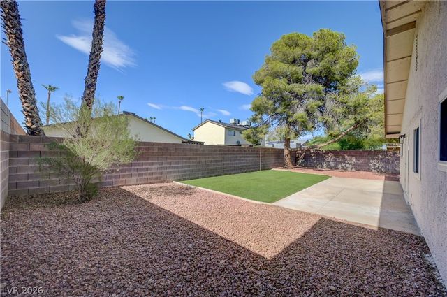 6784 Mataro Drive, Las Vegas, NV 89103