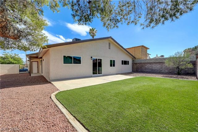 6784 Mataro Drive, Las Vegas, NV 89103