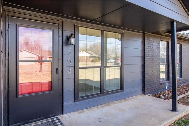 504 W 10th Street, Edmond, OK 73003