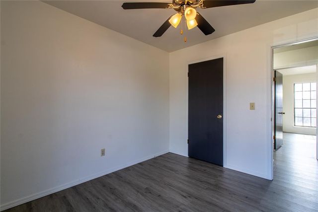 504 W 10th Street, Edmond, OK 73003