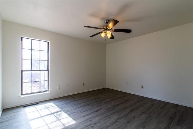 504 W 10th Street, Edmond, OK 73003