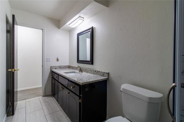 504 W 10th Street, Edmond, OK 73003