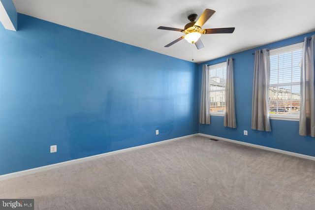 19441 PROMENADE DR, Leesburg, VA 20176