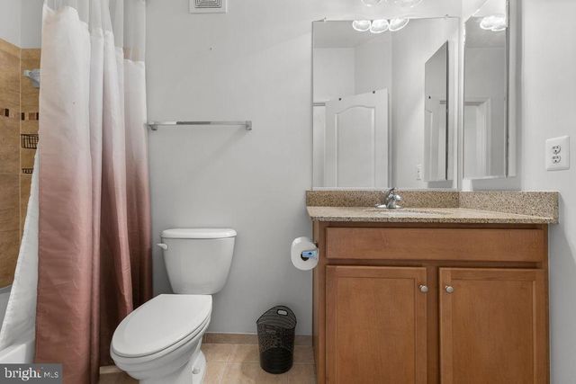 19441 PROMENADE DR, Leesburg, VA 20176