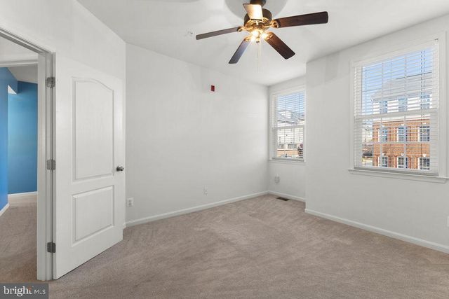 19441 PROMENADE DR, Leesburg, VA 20176