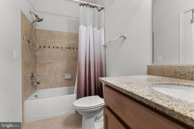 19441 PROMENADE DR, Leesburg, VA 20176