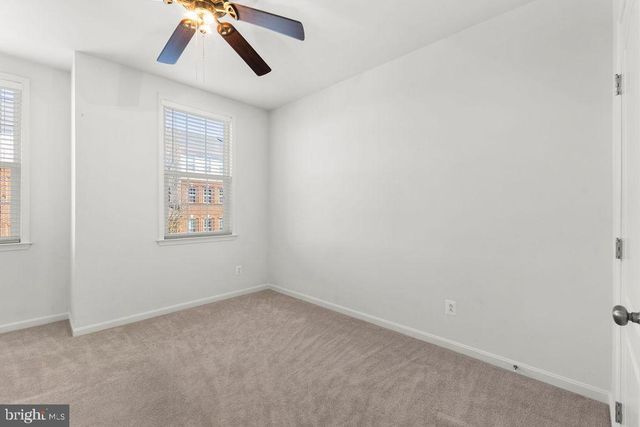 19441 PROMENADE DR, Leesburg, VA 20176