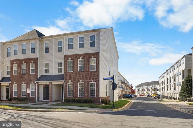 19441 PROMENADE DR, Leesburg, VA 20176