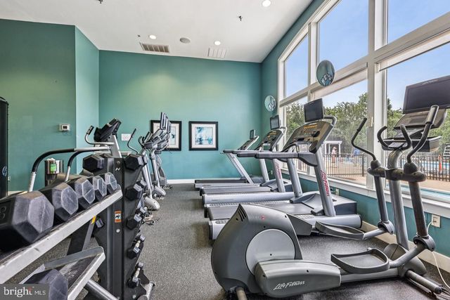 19441 PROMENADE DR, Leesburg, VA 20176