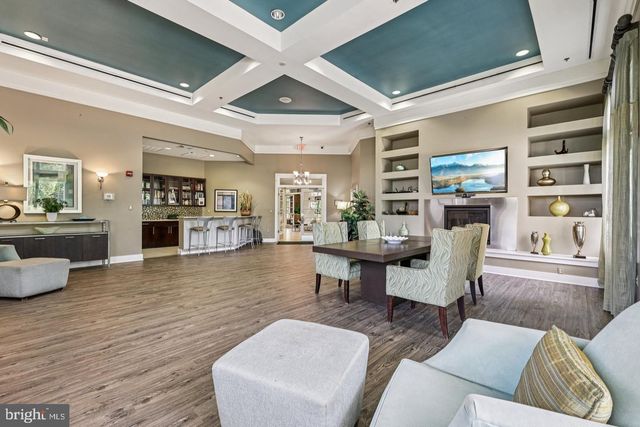 19441 PROMENADE DR, Leesburg, VA 20176