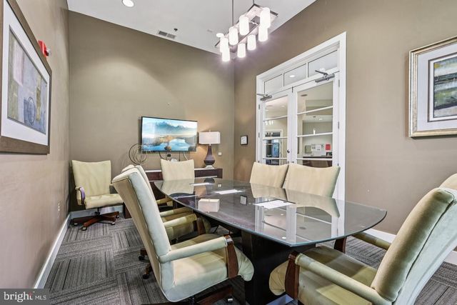 19441 PROMENADE DR, Leesburg, VA 20176