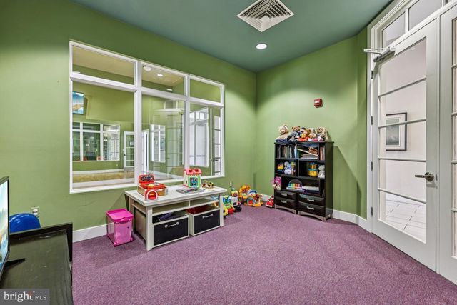 19441 PROMENADE DR, Leesburg, VA 20176