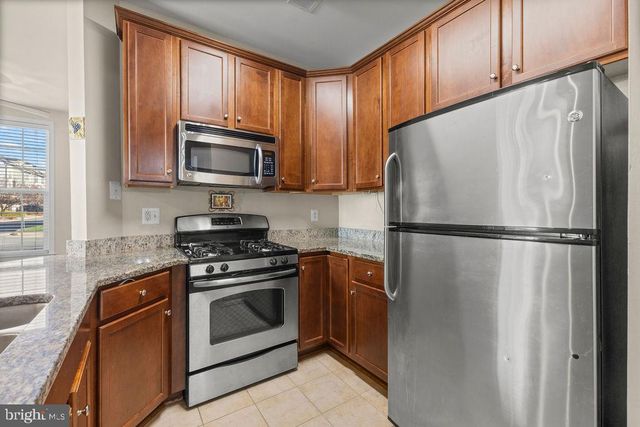 19441 PROMENADE DR, Leesburg, VA 20176