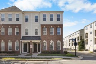 19441 PROMENADE DR, Leesburg, VA 20176