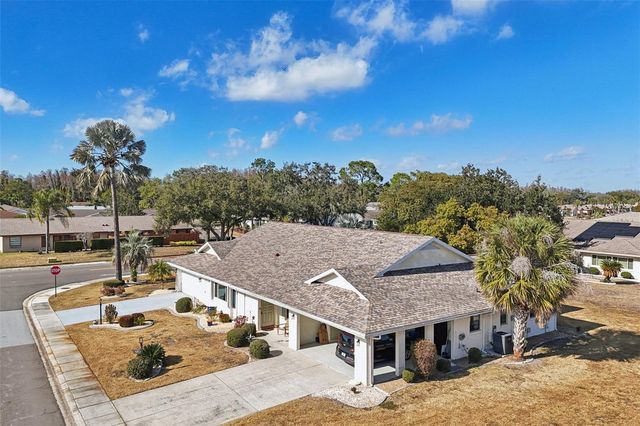 1633 BENTWOOD DRIVE, Sun City Center, FL 33573