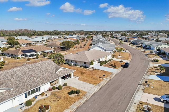 1633 BENTWOOD DRIVE, Sun City Center, FL 33573