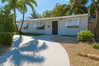 2622 Sheridan St, Hollywood, FL 33020
