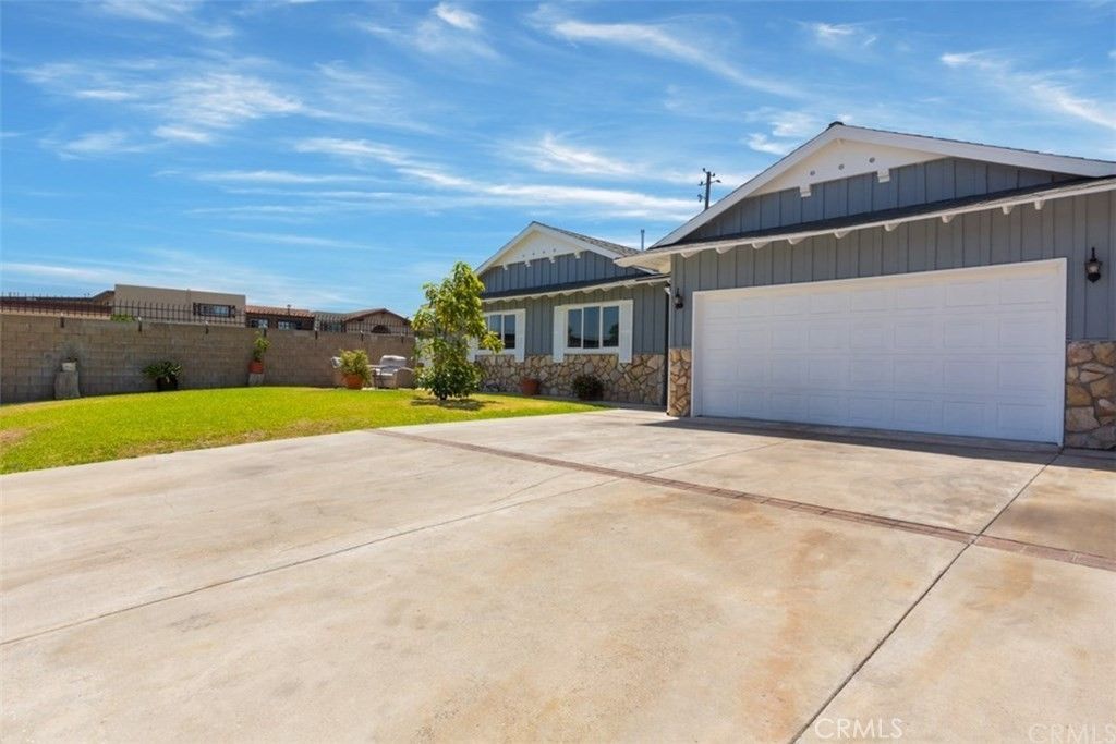 1812 E Briarvale, Anaheim, CA 92805