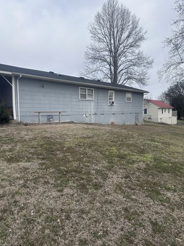 306 Scenic Dr, Shelbyville, TN 37160