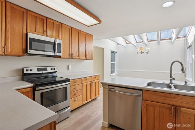 10114 11th Avenue S, Seattle, WA 98168