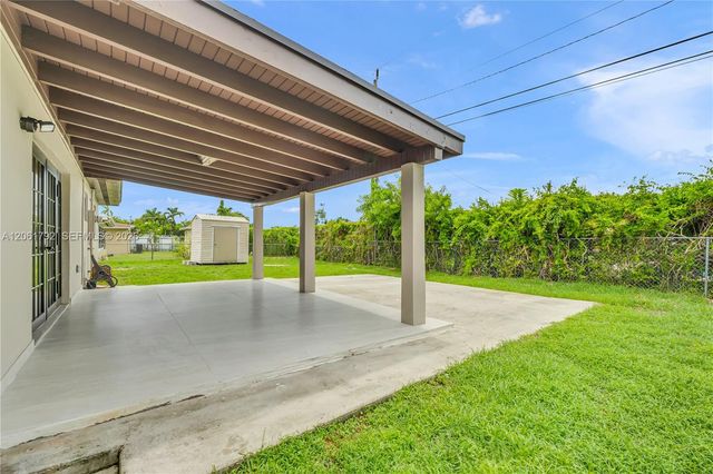 2000 SW 84th Ave, Miami, FL 33155