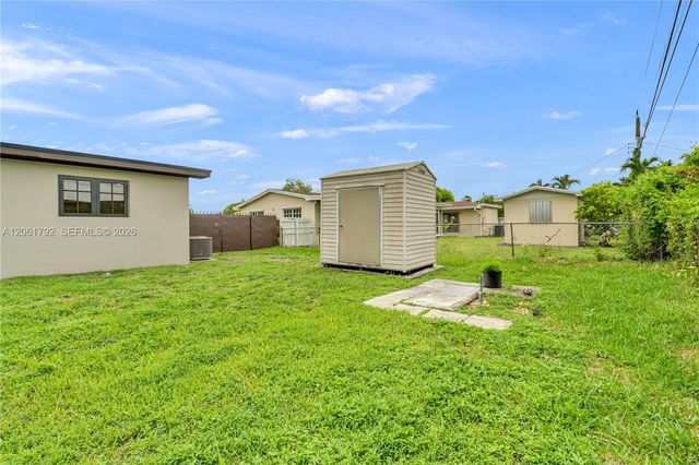 2000 SW 84th Ave, Miami, FL 33155