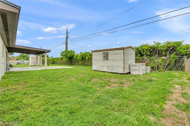 2000 SW 84th Ave, Miami, FL 33155