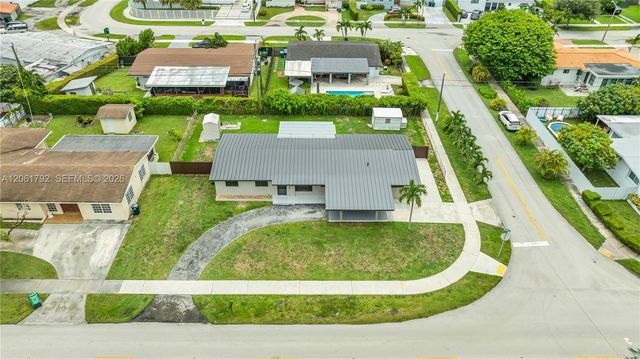 2000 SW 84th Ave, Miami, FL 33155