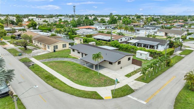 2000 SW 84th Ave, Miami, FL 33155