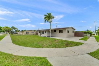 2000 SW 84th Ave, Miami, FL 33155