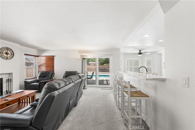 37304 Carousel, Palmdale, CA 93552