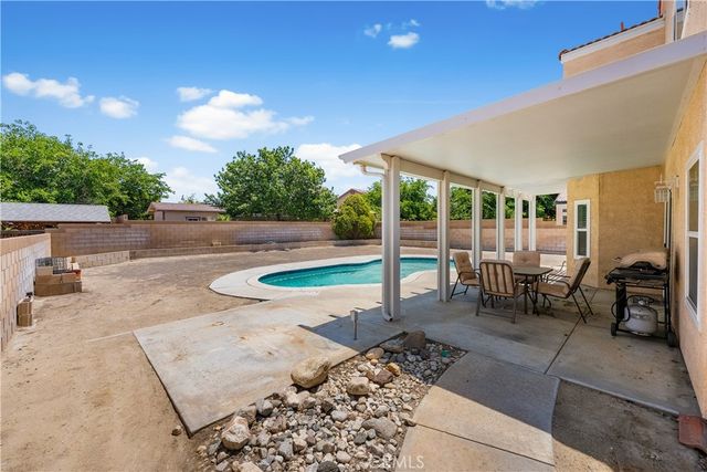 37304 Carousel, Palmdale, CA 93552