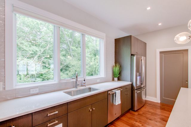 2106 9th Ave N Apt 4, Nashville, TN 37208