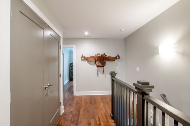 2106 9th Ave N Apt 4, Nashville, TN 37208