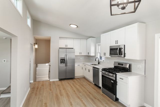 1513 Rickey Drive, Joliet, IL 60433