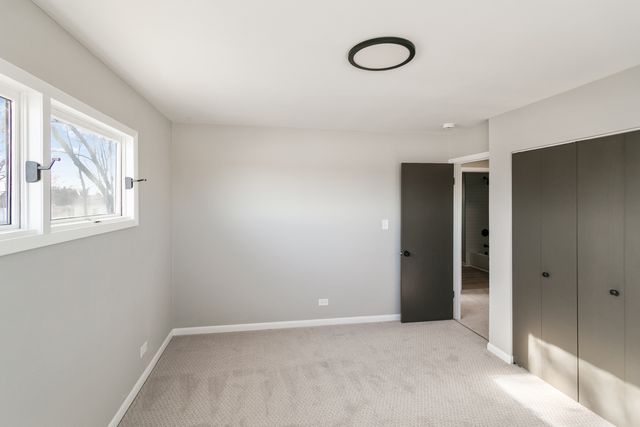 1513 Rickey Drive, Joliet, IL 60433