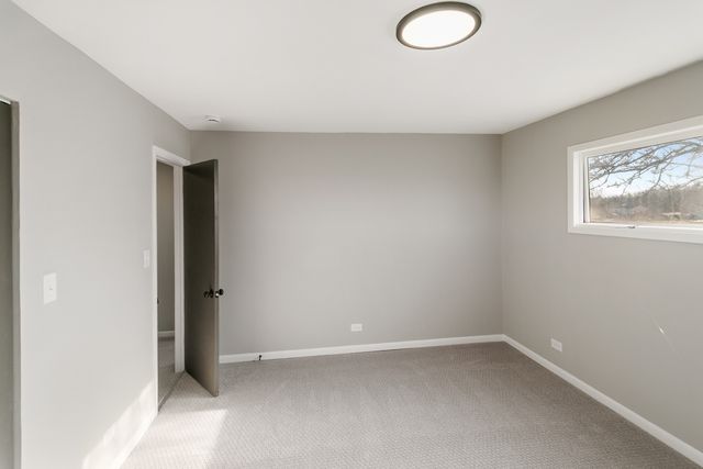 1513 Rickey Drive, Joliet, IL 60433