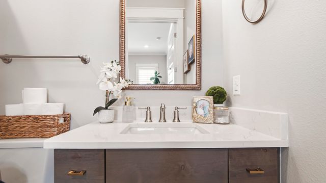 186 Revana Way, Freeport, FL 32439