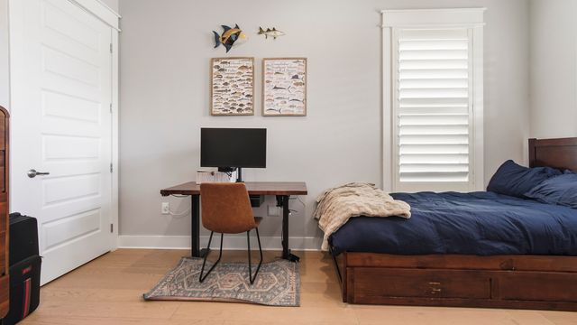 186 Revana Way, Freeport, FL 32439