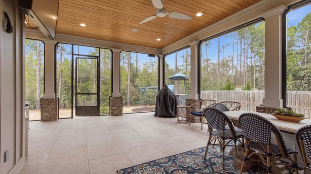 186 Revana Way, Freeport, FL 32439