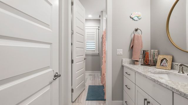 186 Revana Way, Freeport, FL 32439