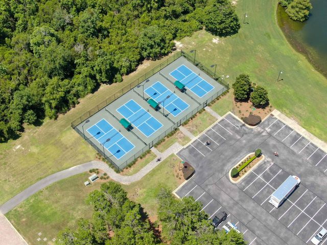 186 Revana Way, Freeport, FL 32439