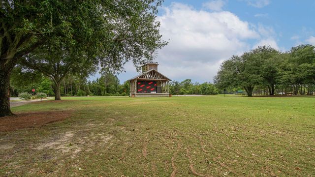 186 Revana Way, Freeport, FL 32439